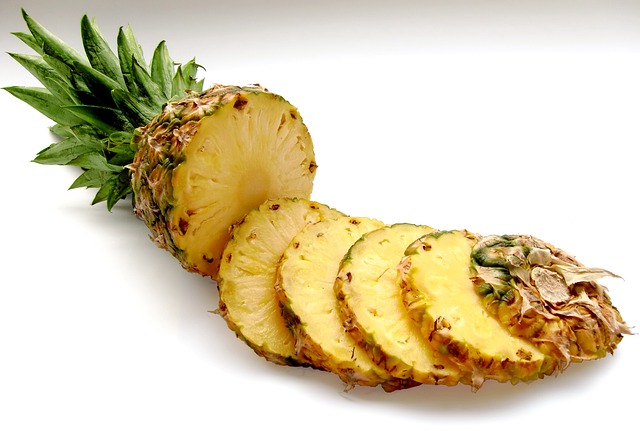 Dlaczego ananas przyspiesza poród? Dlaczego ananas przyspiesza poród?