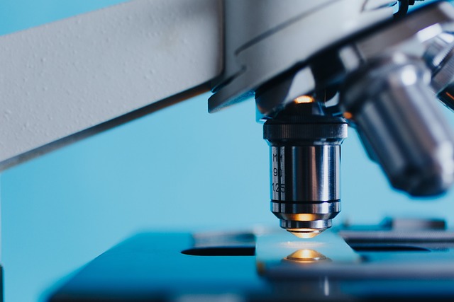 Czy można przechowywać soczewki bez płynu? Czy można przechowywać soczewki bez płynu?